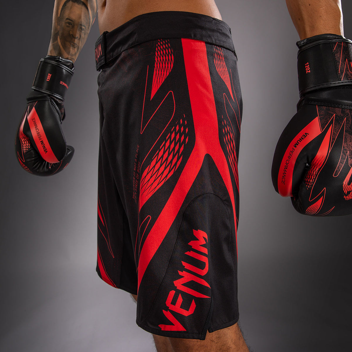 Venum Amazonia Reborn Fightshorts - Black/Red