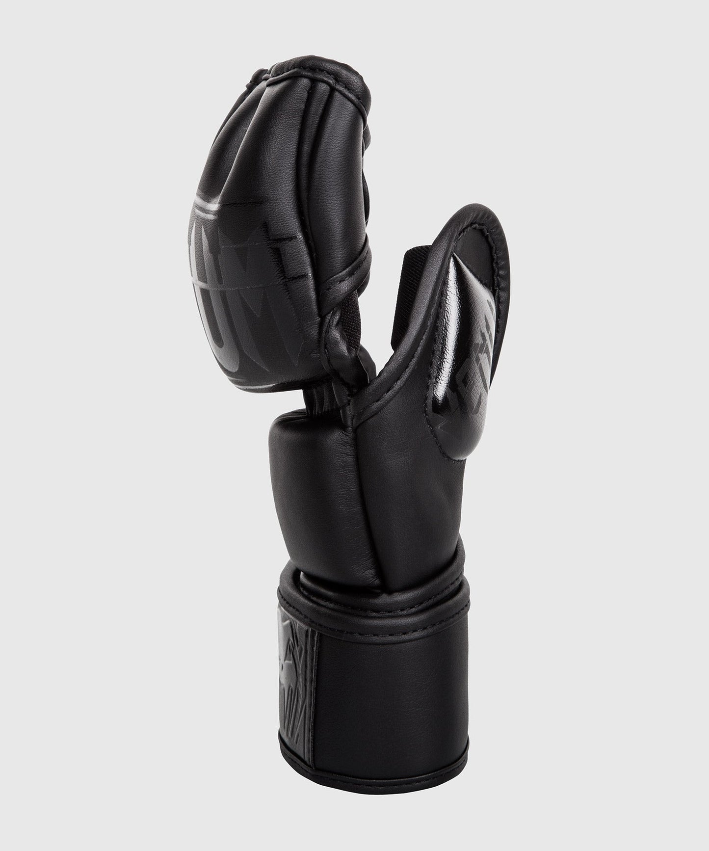 Venum Undisputed 2.0 MMA Gloves - Matte/Black