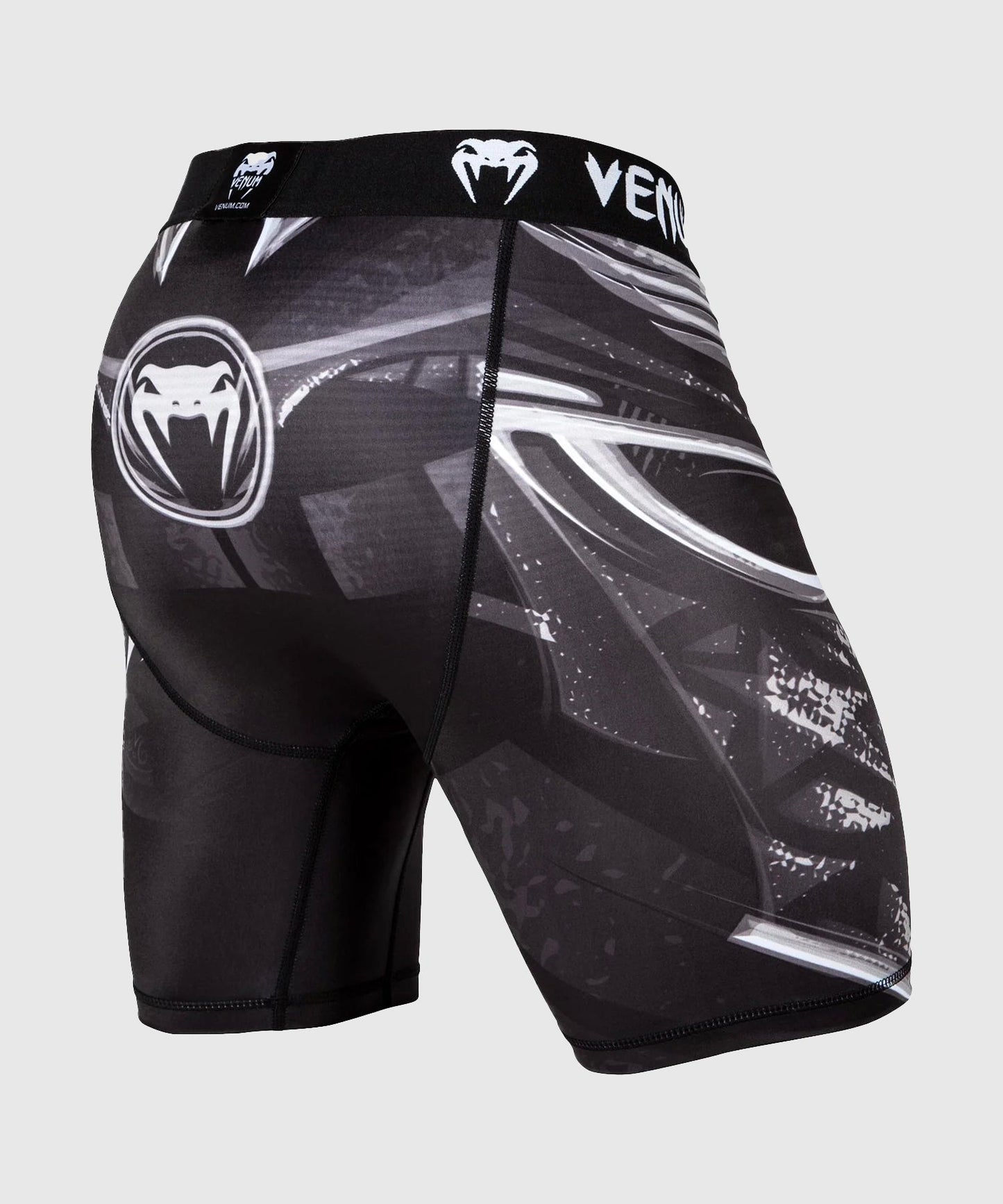 Vale Tudo Shorts Venum Gladiator 3.0 - Black/White