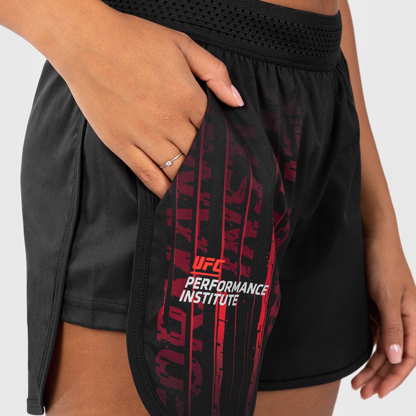 UFC Venum Performance Institute 2.0 Women’s Performance Short - Black/Red