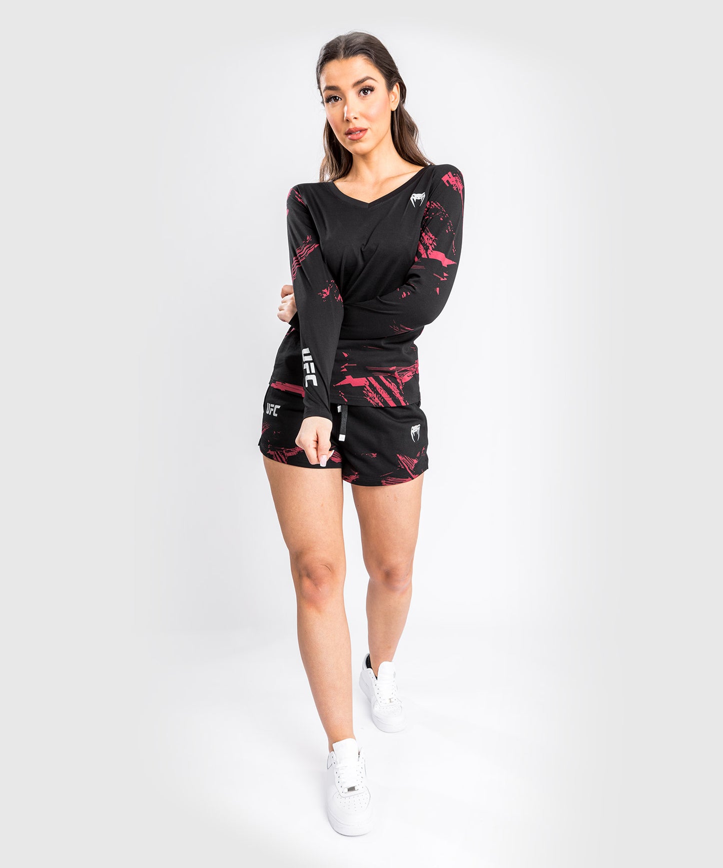 UFC Venum Authentic Fight Week Women’s 2.0 Long Sleeve T-Shirt - Black/Red