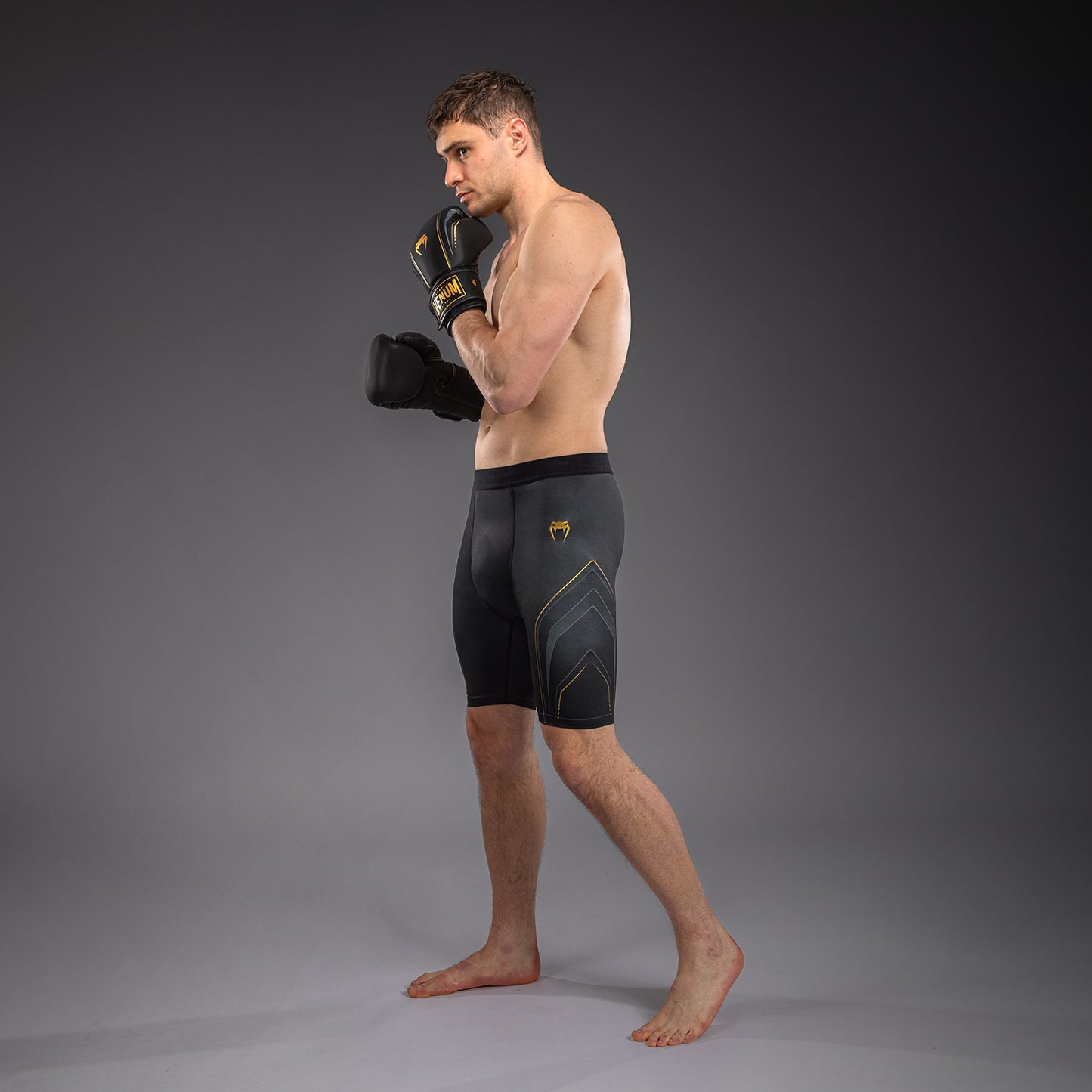 Venum Streamline Vale Tudo Shorts - Black/Gold