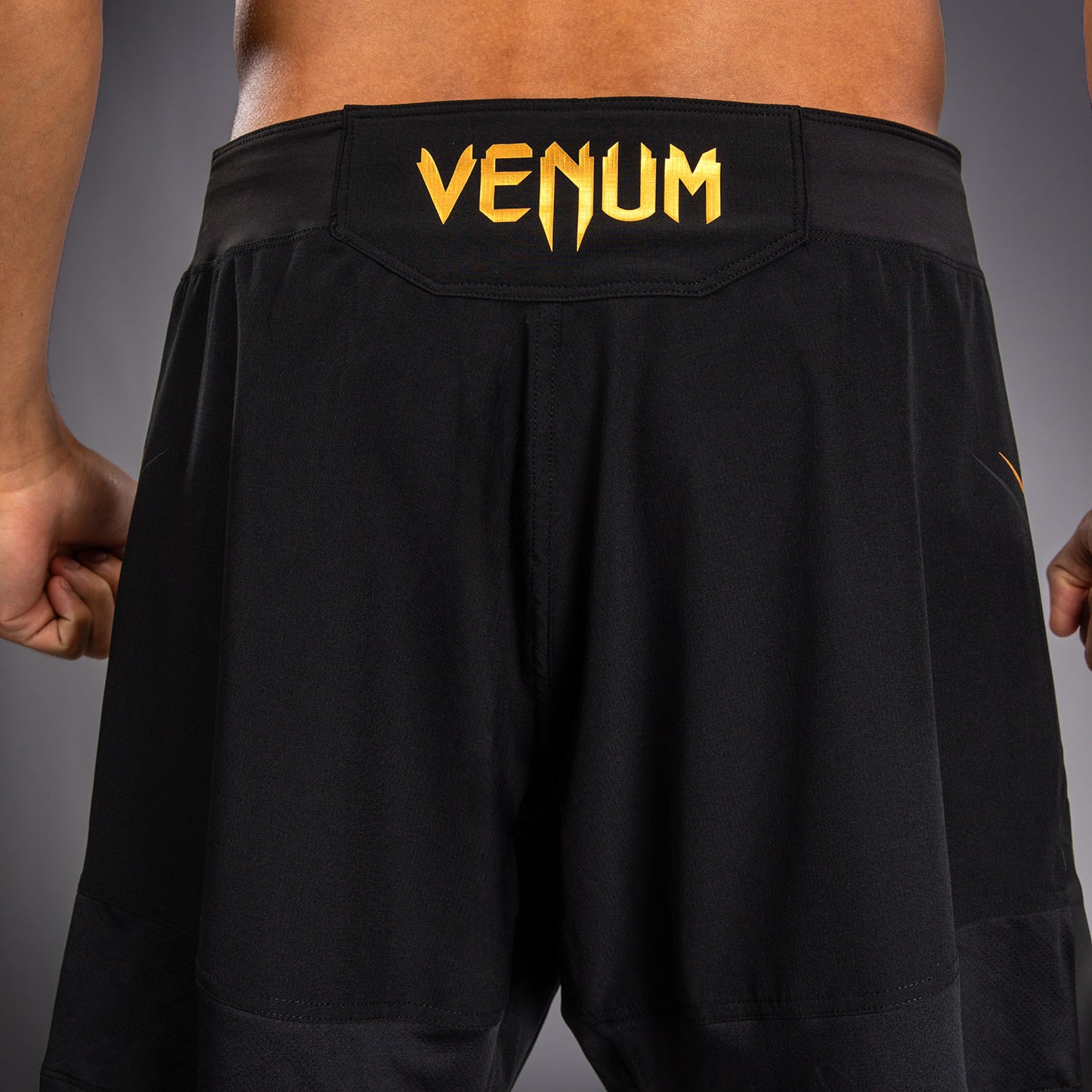 Venum G-Core Fight Shorts - Black/Gold
