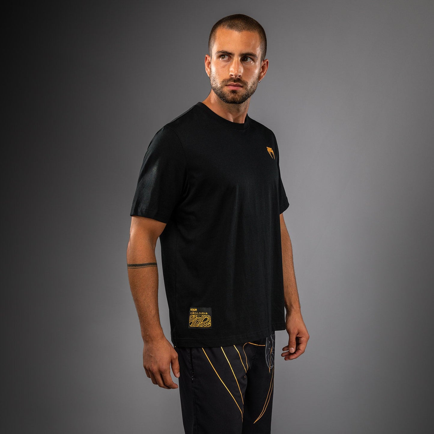 Venum Serpenti T-Shirt - Black/Silver/Gold