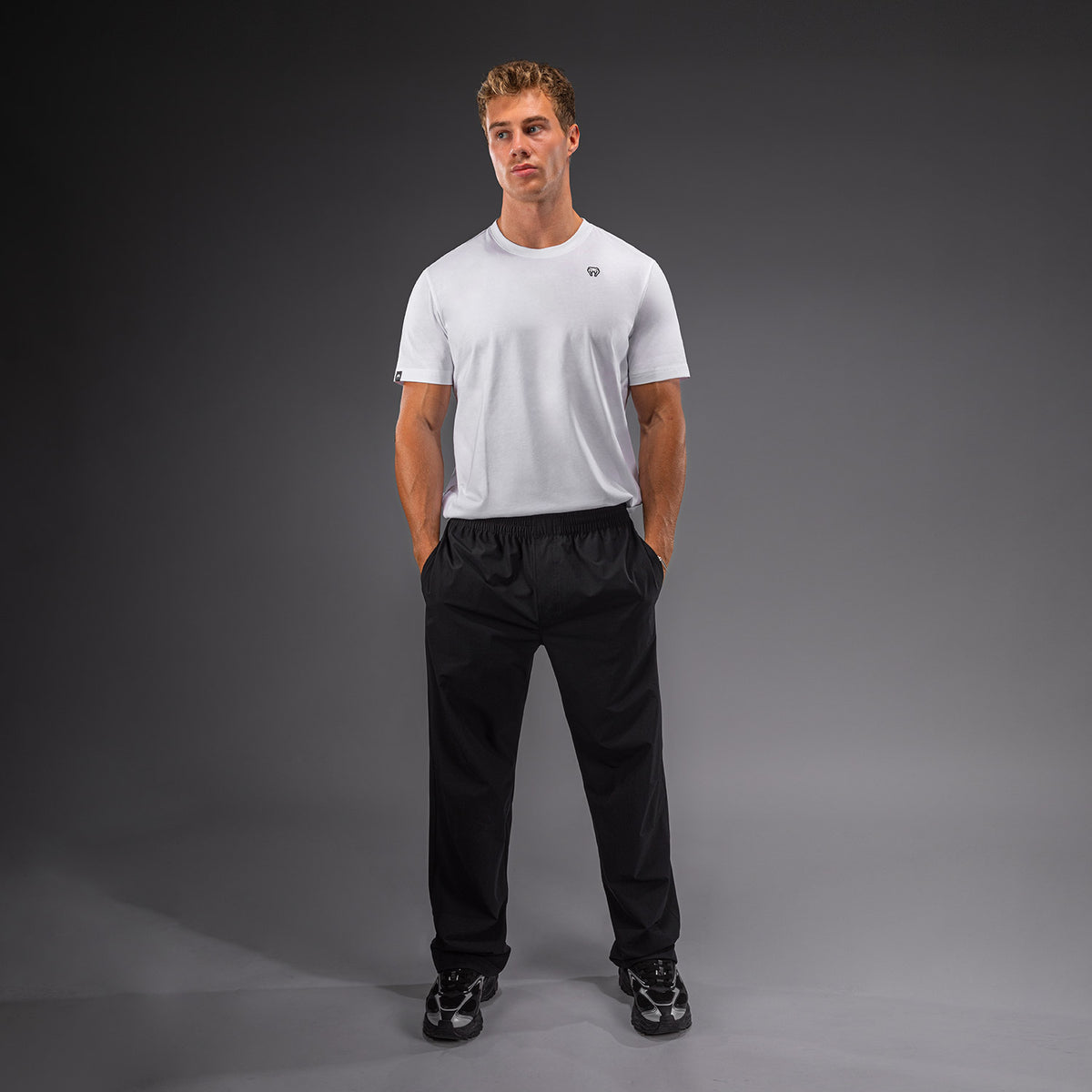Venum Essential Woven Straight Pants - Black