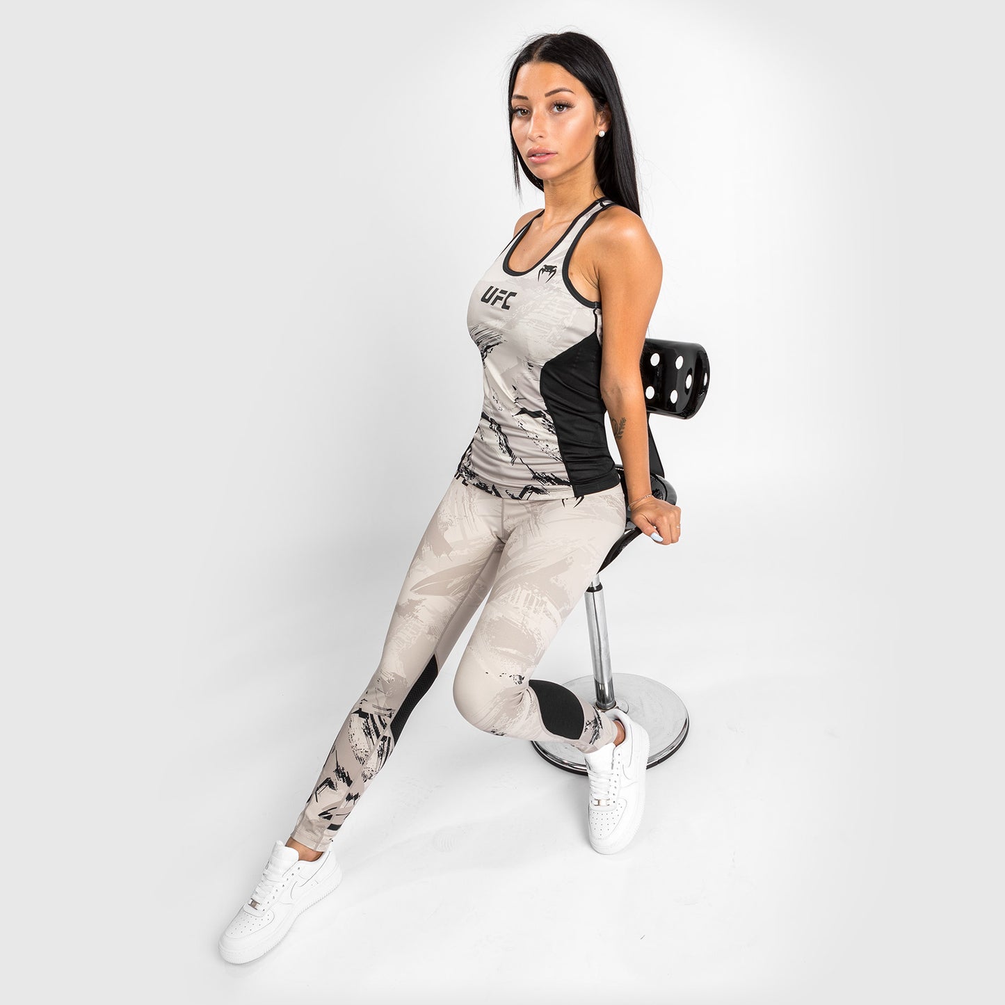 UFC Venum Authentic Fight Week Women’s 2.0 Performance Tank Top - Sand/Black