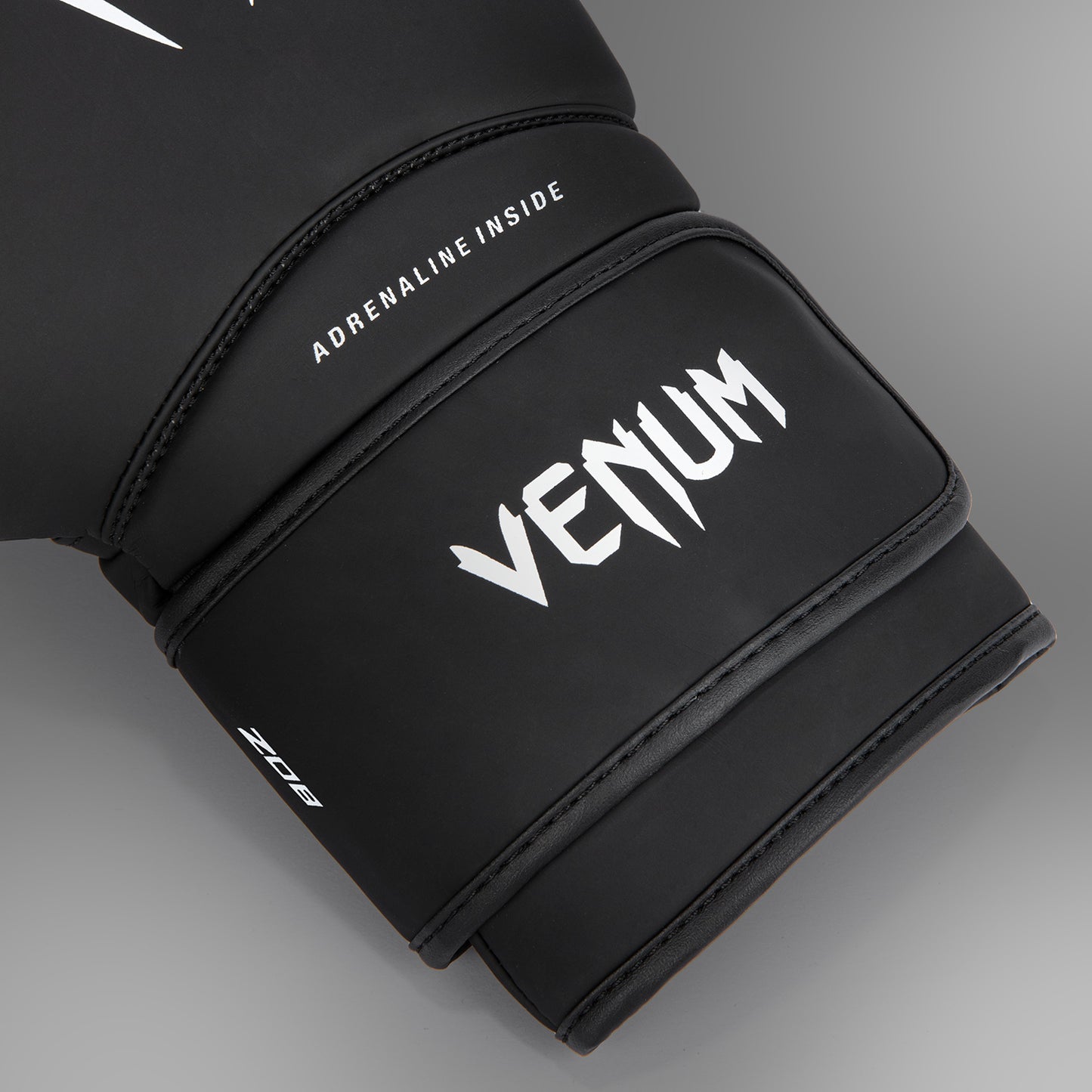 Venum Contender 1.5 Boxing Gloves - Black/White