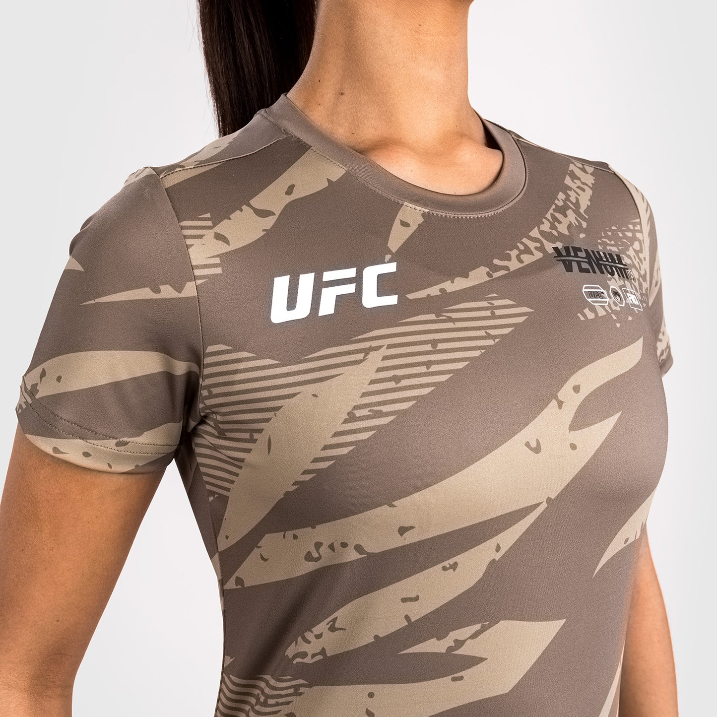 UFC Adrenaline by Venum Fight Week Women’s Dry-Tech T-shirt - Desert Camo