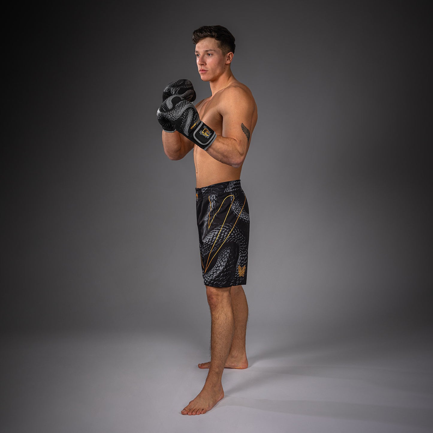 Venum Matupa Fightshorts - Black/Grey/Gold