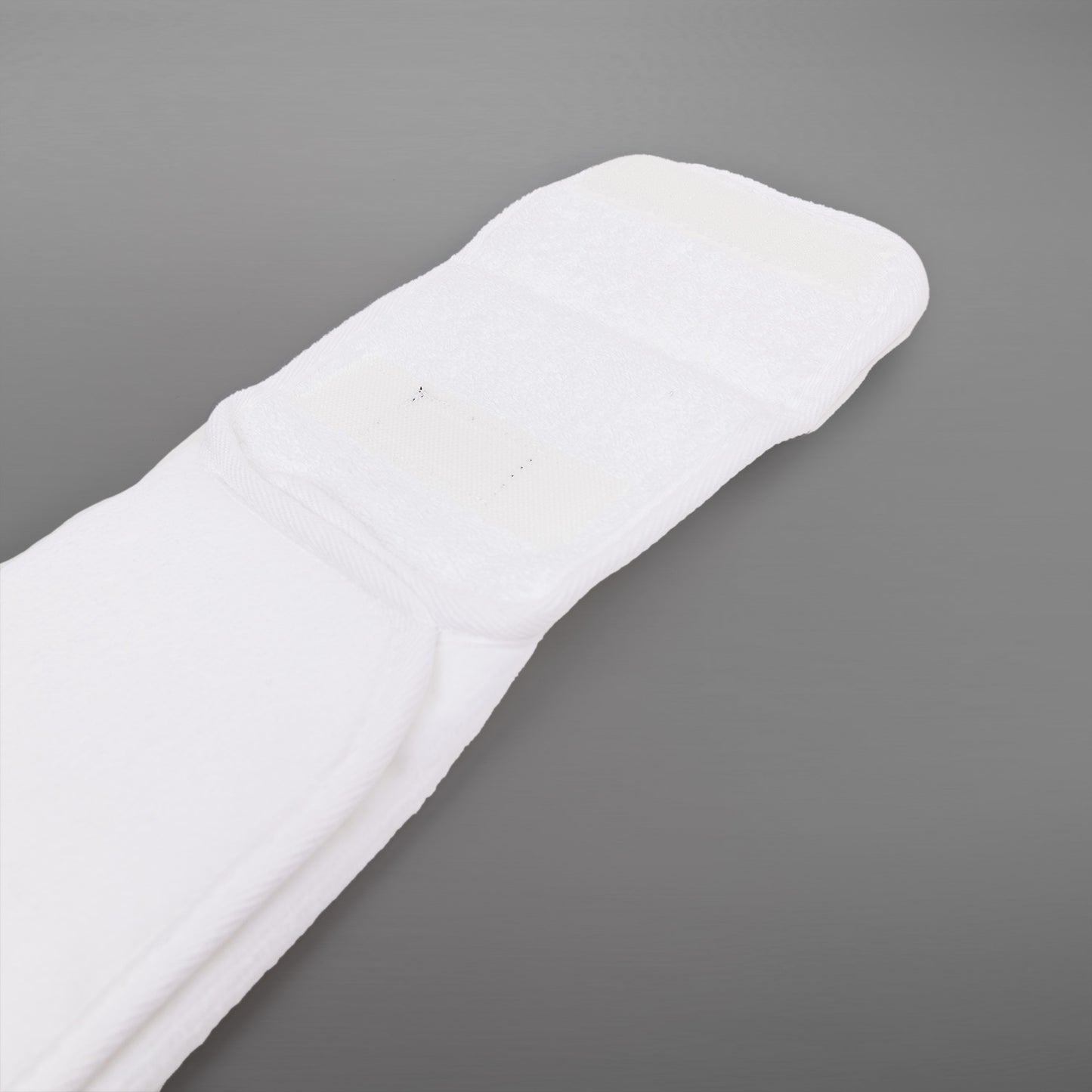 Venum Lineup Football Towel - White/Black