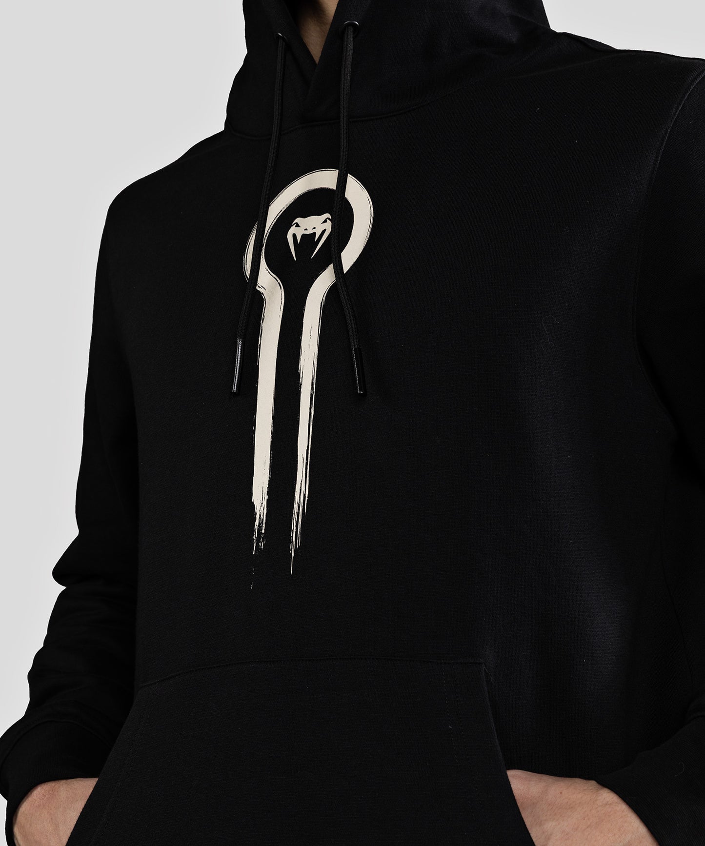 Venum x Assassin's Creed Shadows Hoodie - Black