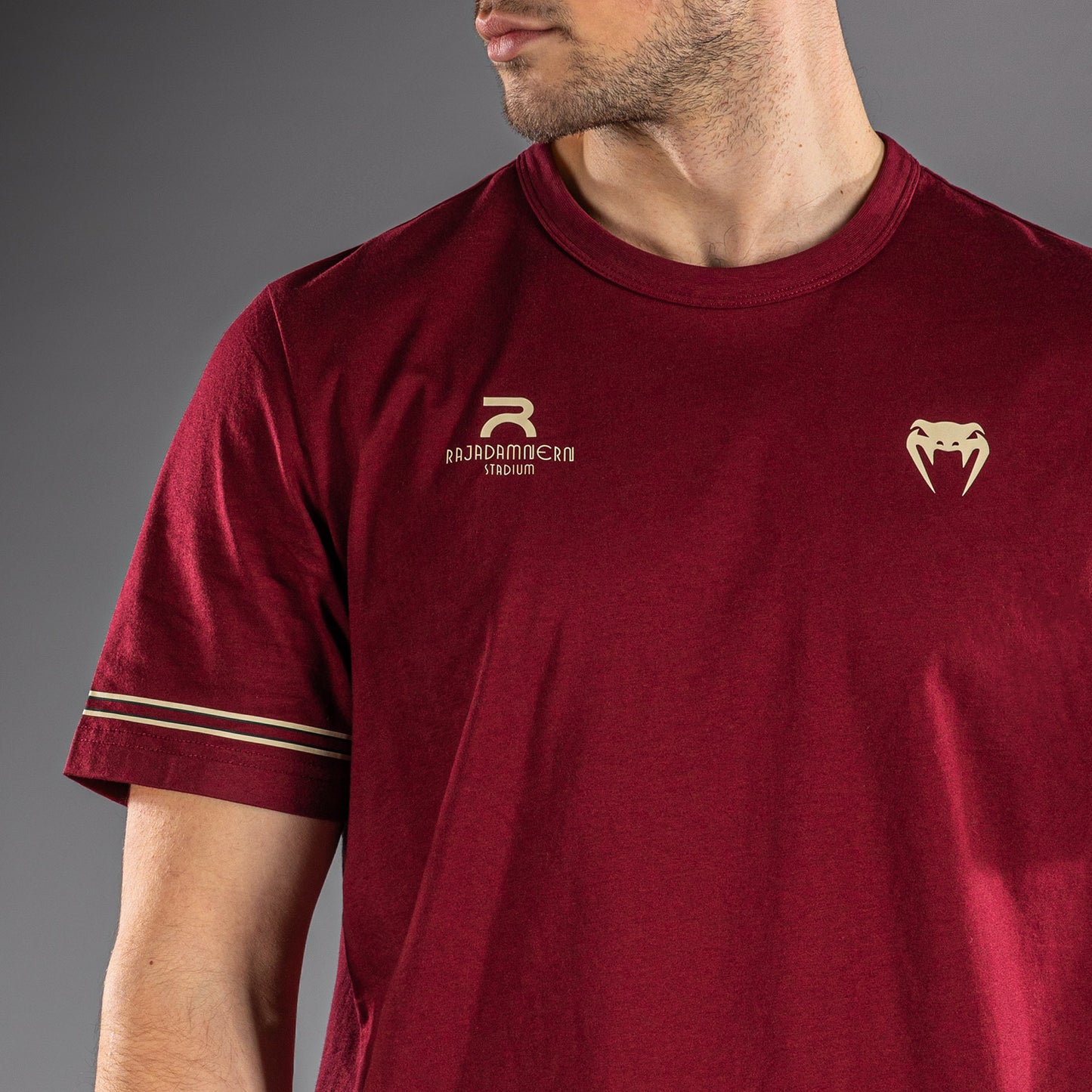 Venum x Rajadamnern T-Shirt - Burgundy