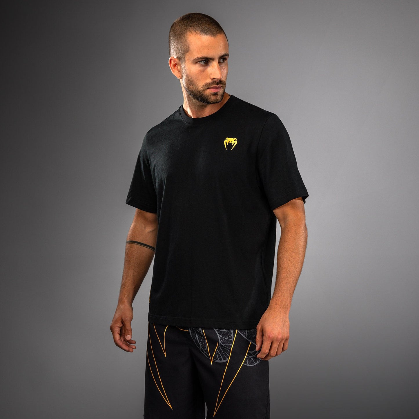 Venum Serpenti T-Shirt - Black/Silver/Gold