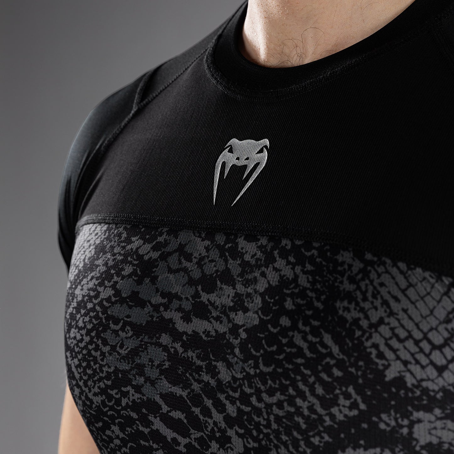 Venum G-Fit Scales Short Sleeve Rashguard - Black/ Charcoal Grey