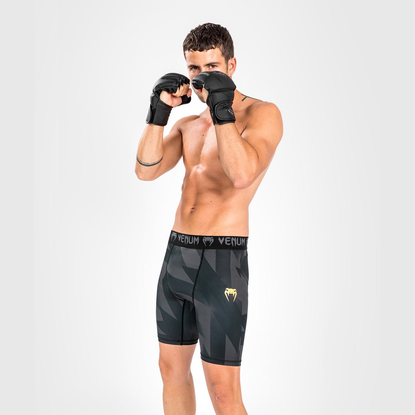 Venum Razor Vale Tudo Shorts - Black/Gold