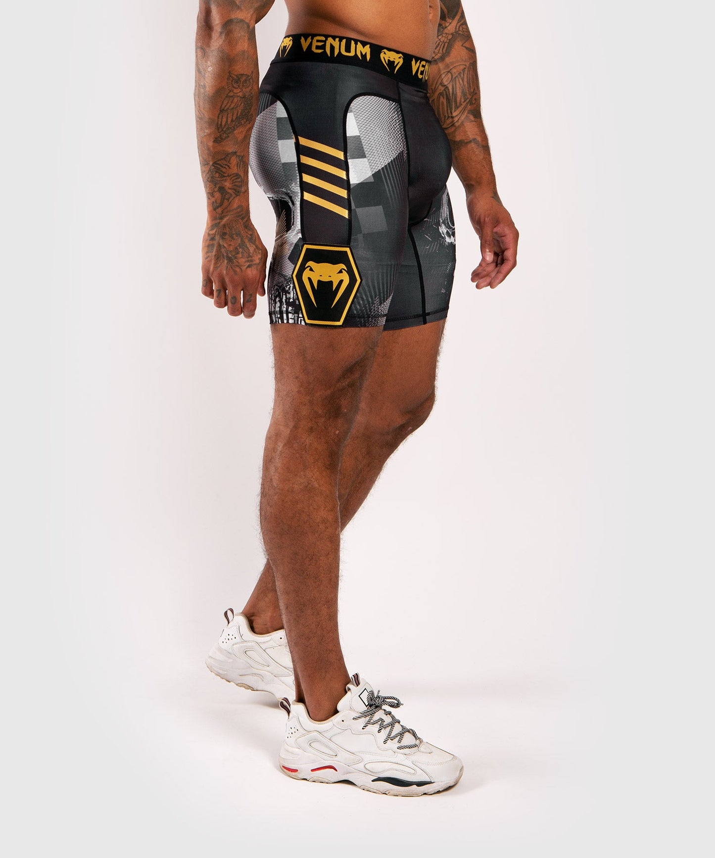 Venum Skull compression shorts - Black