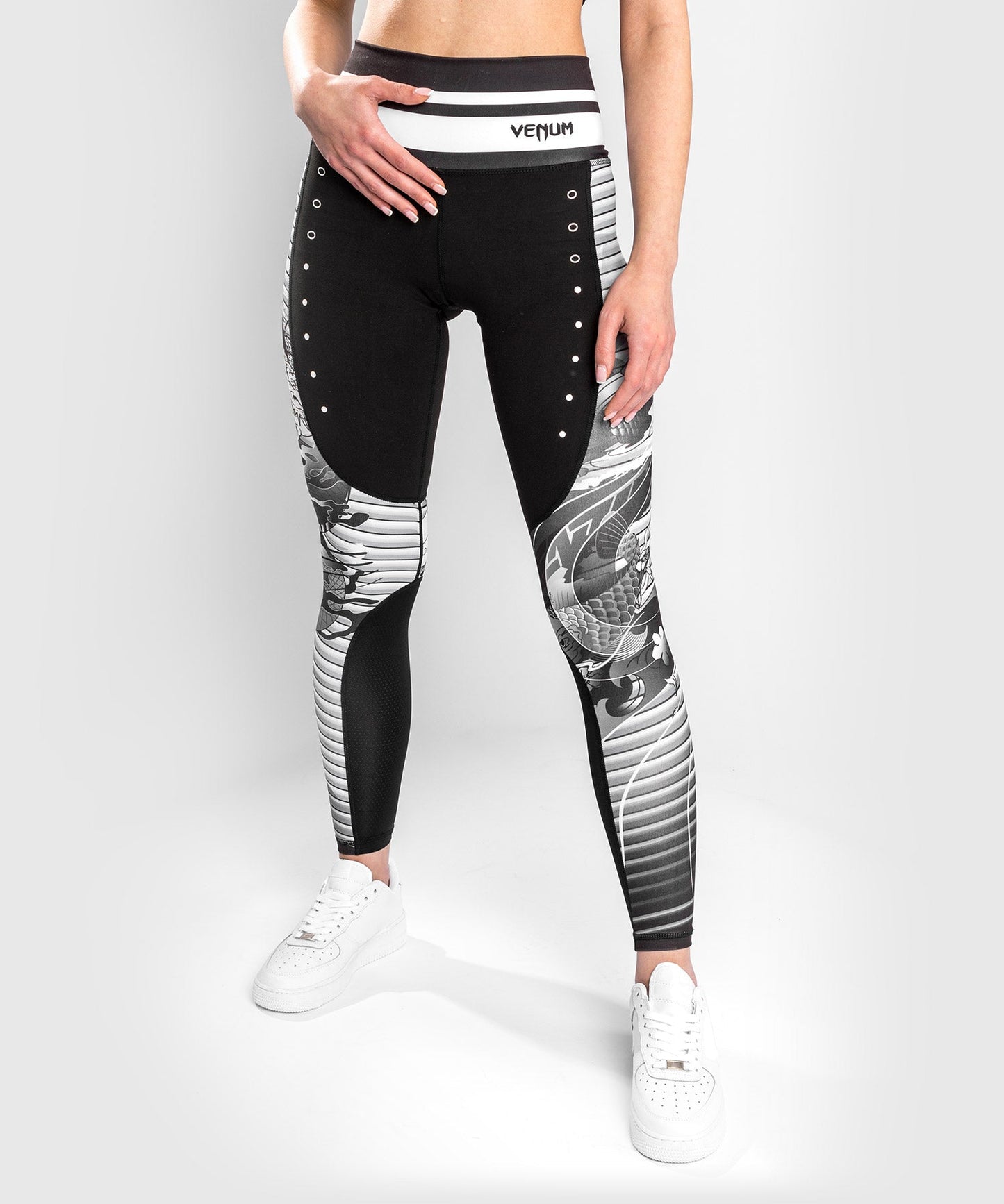 Venum YKZ21 Leggings – Black/White