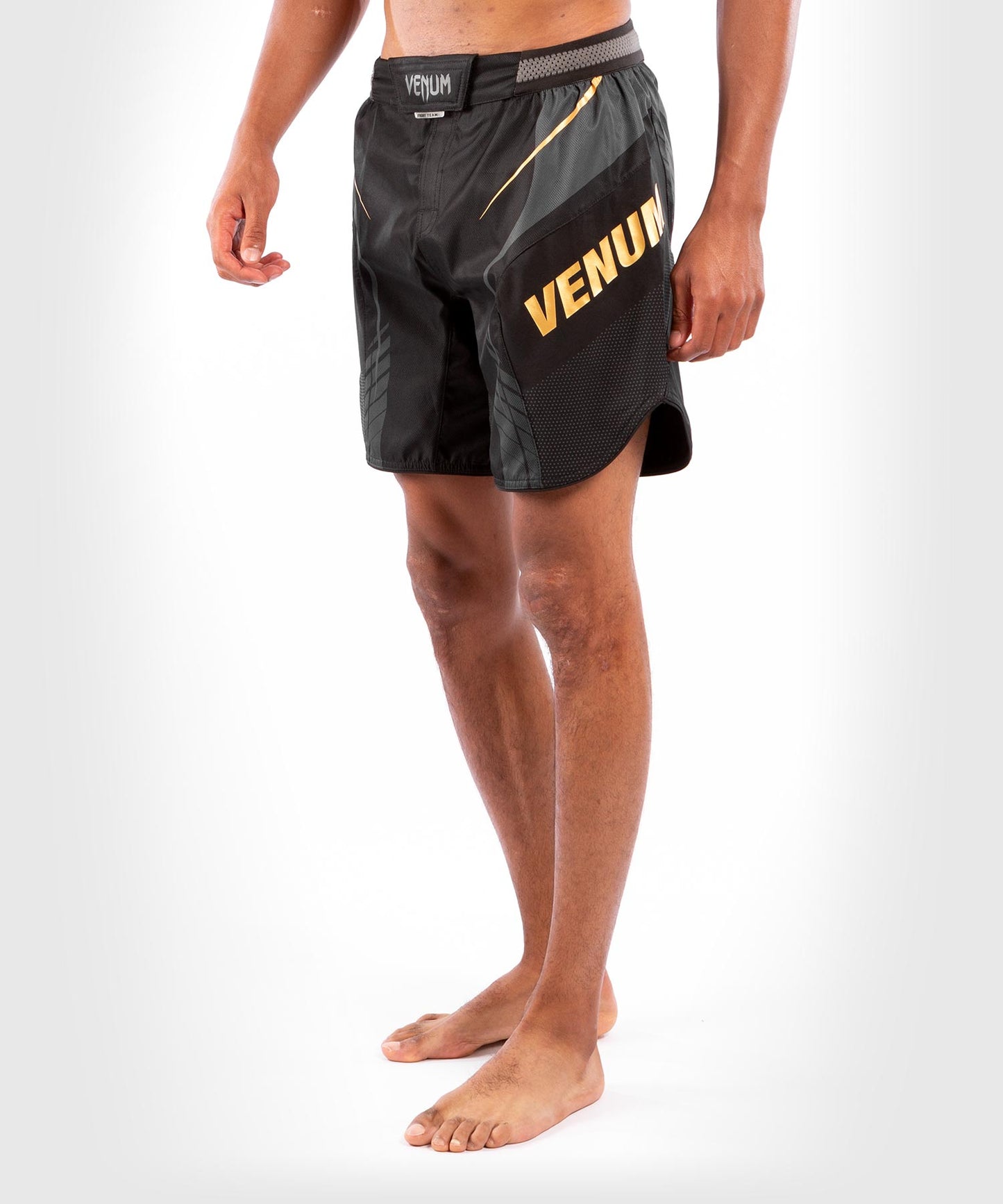 Venum Athletics Fightshorts – Black/Gold