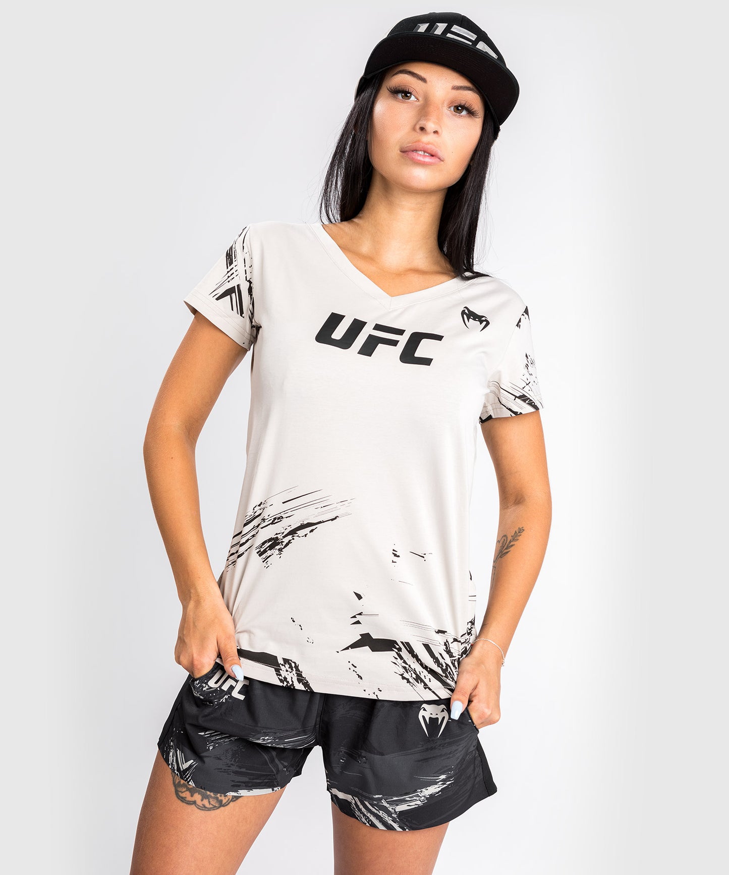 UFC Venum Authentic Fight Week Women’s 2.0 Short Sleeve T-Shirt - Sand