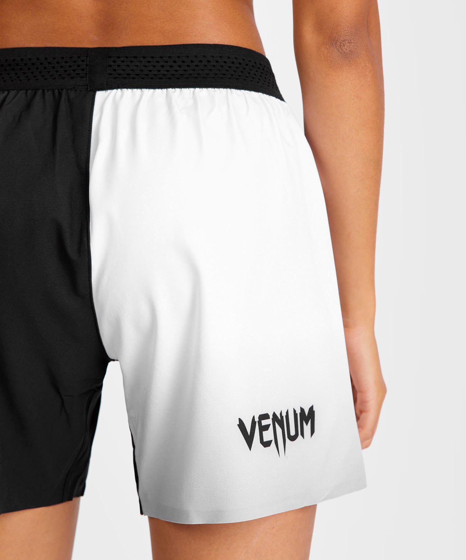 Fightshort femme Venum Ares blanc - short MMA Venum femme