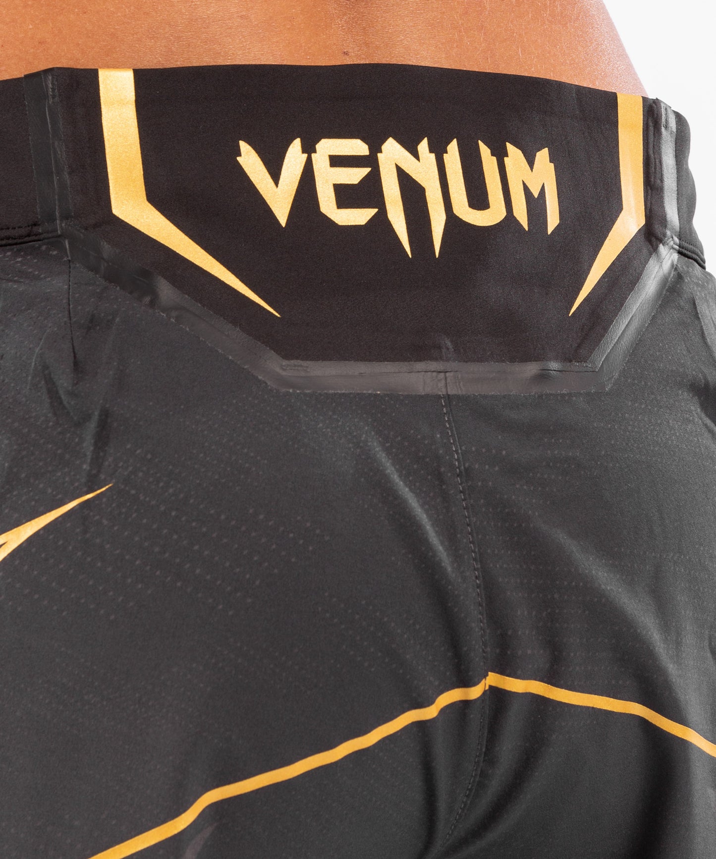 UFC Venum Authentic Fight Night Women's Shorts - Short Fit - Champion