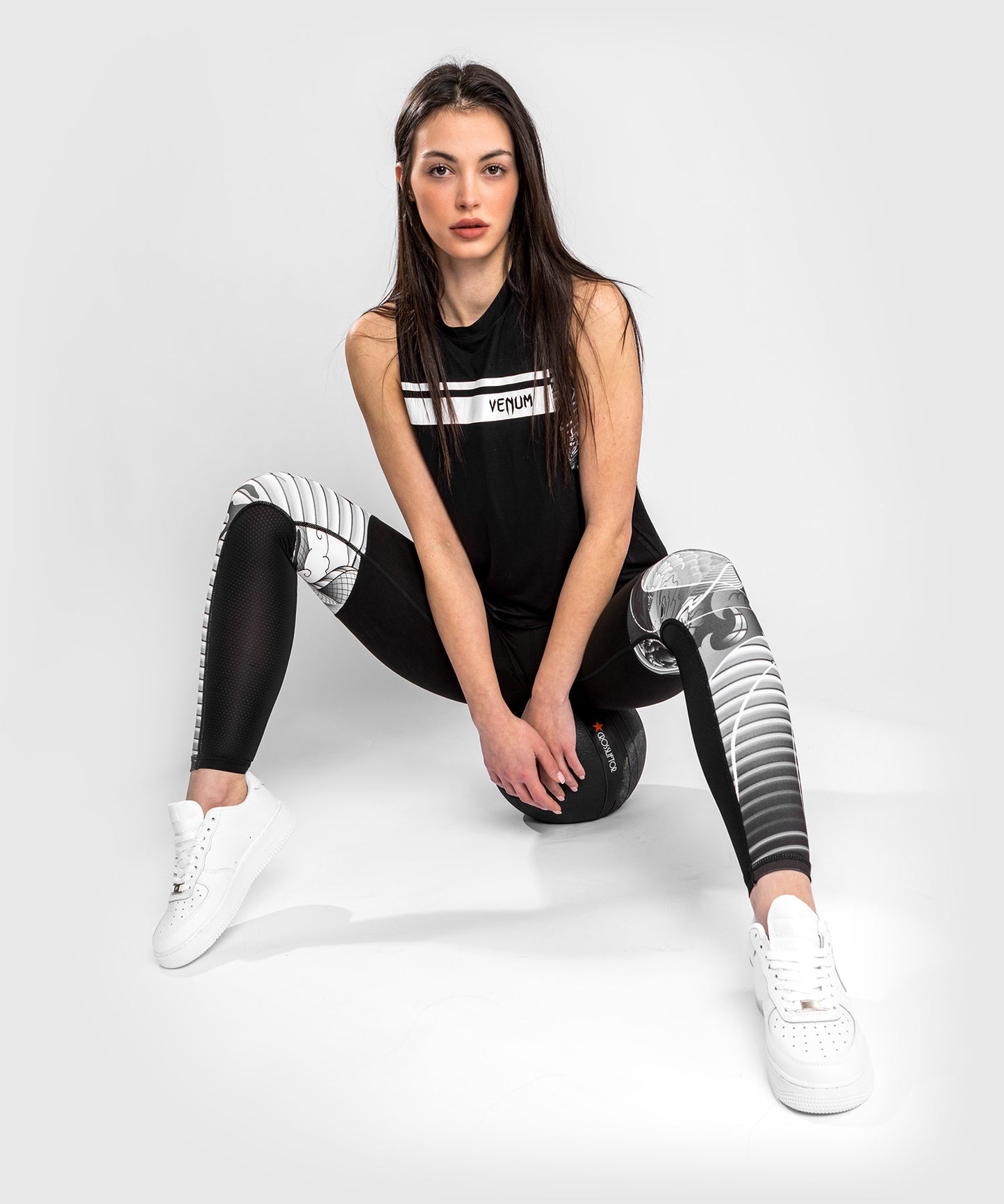 Venum YKZ21 Leggings – Black/White