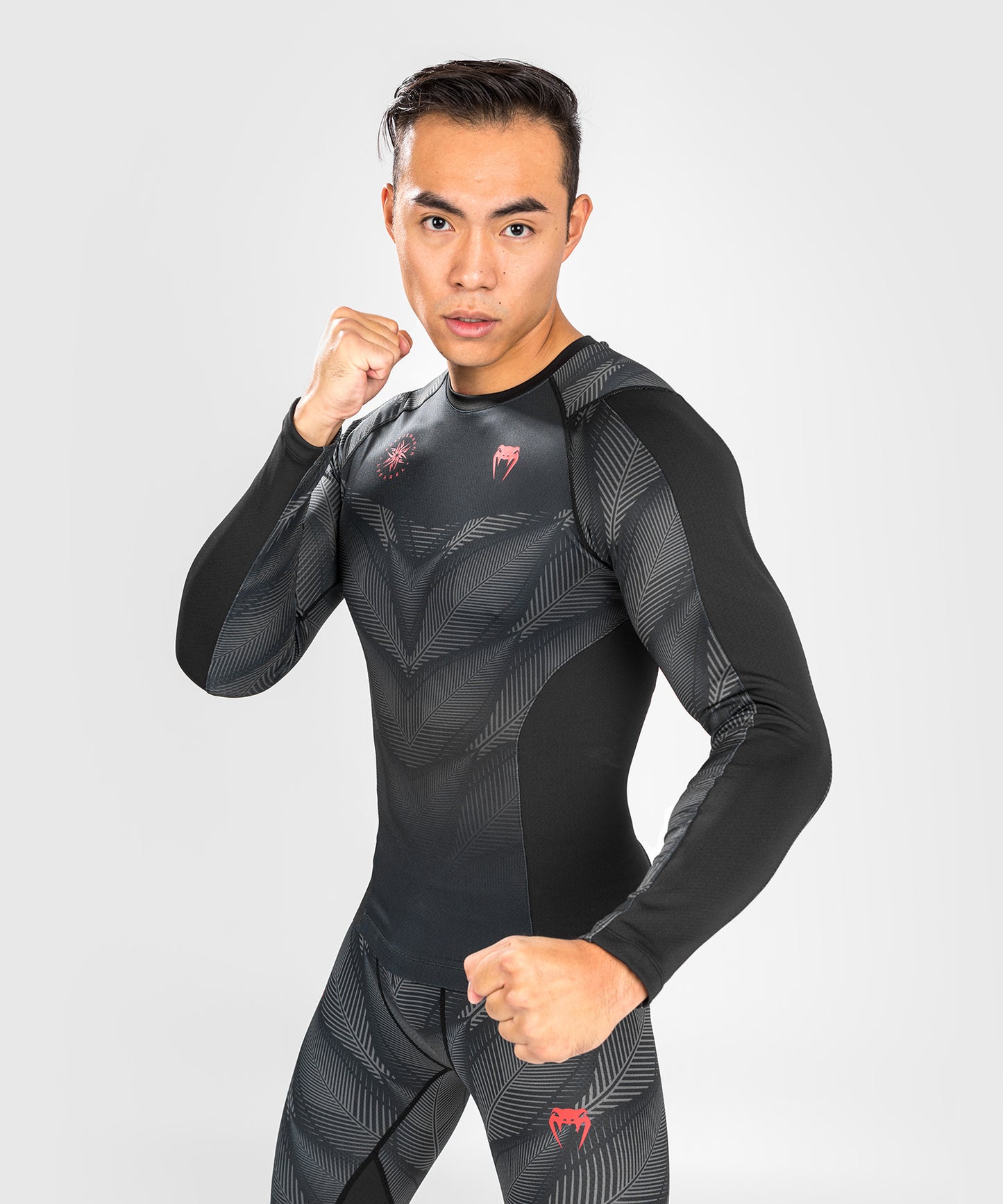 Venum Phantom Rashguard Long Sleeves - Black/Red – Venum United Kingdom